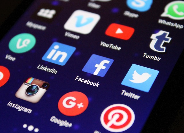 Comment les médias sociaux peuvent-ils améliorer votre entreprise ?