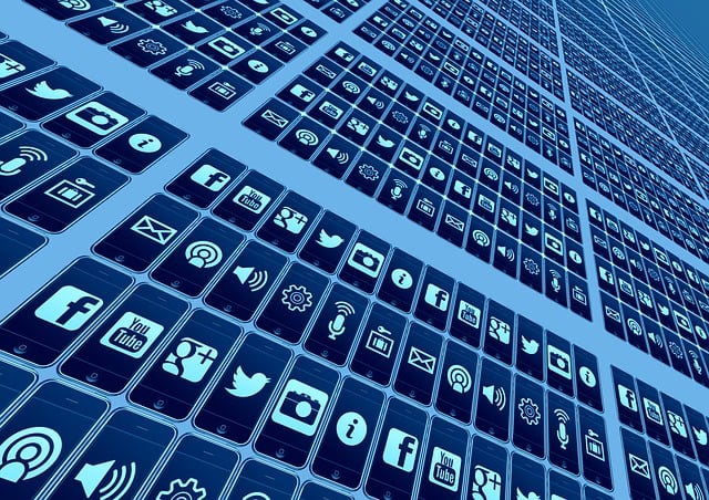 Comment développer une présence en ligne sur les médias sociaux ?