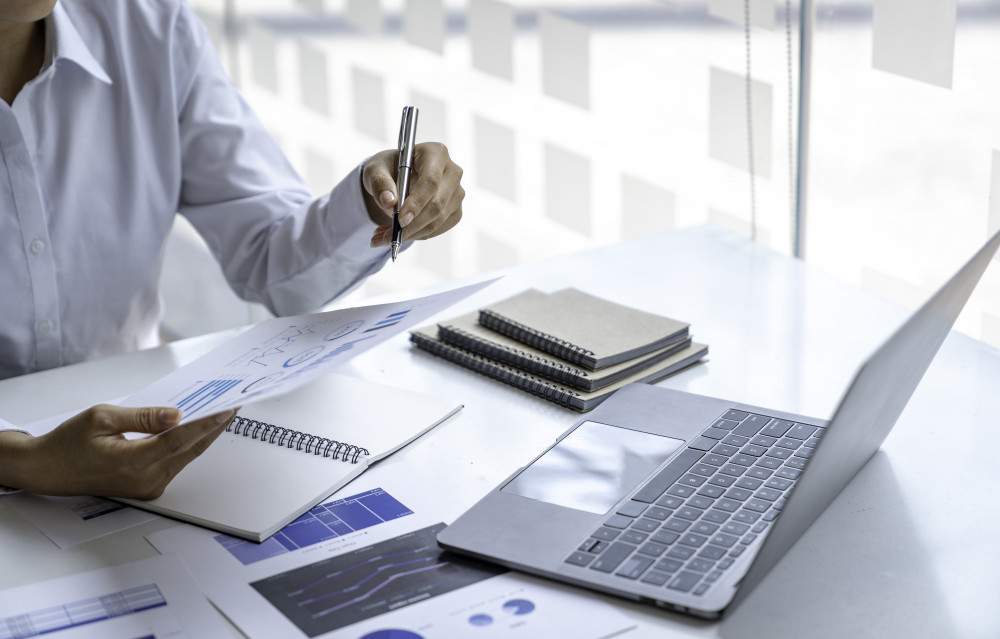Calculer le ROI en marketing : une étape cruciale pour optimiser vos investissements